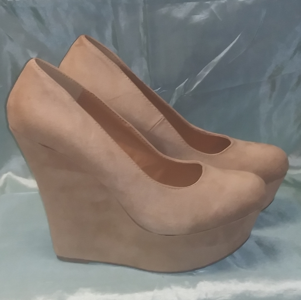 D ❤ wedge shoe new still have tag 5.5 wedge hight